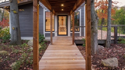 North Design offices walkway for a construction manager as owner's advisor project by Miller Diversified
