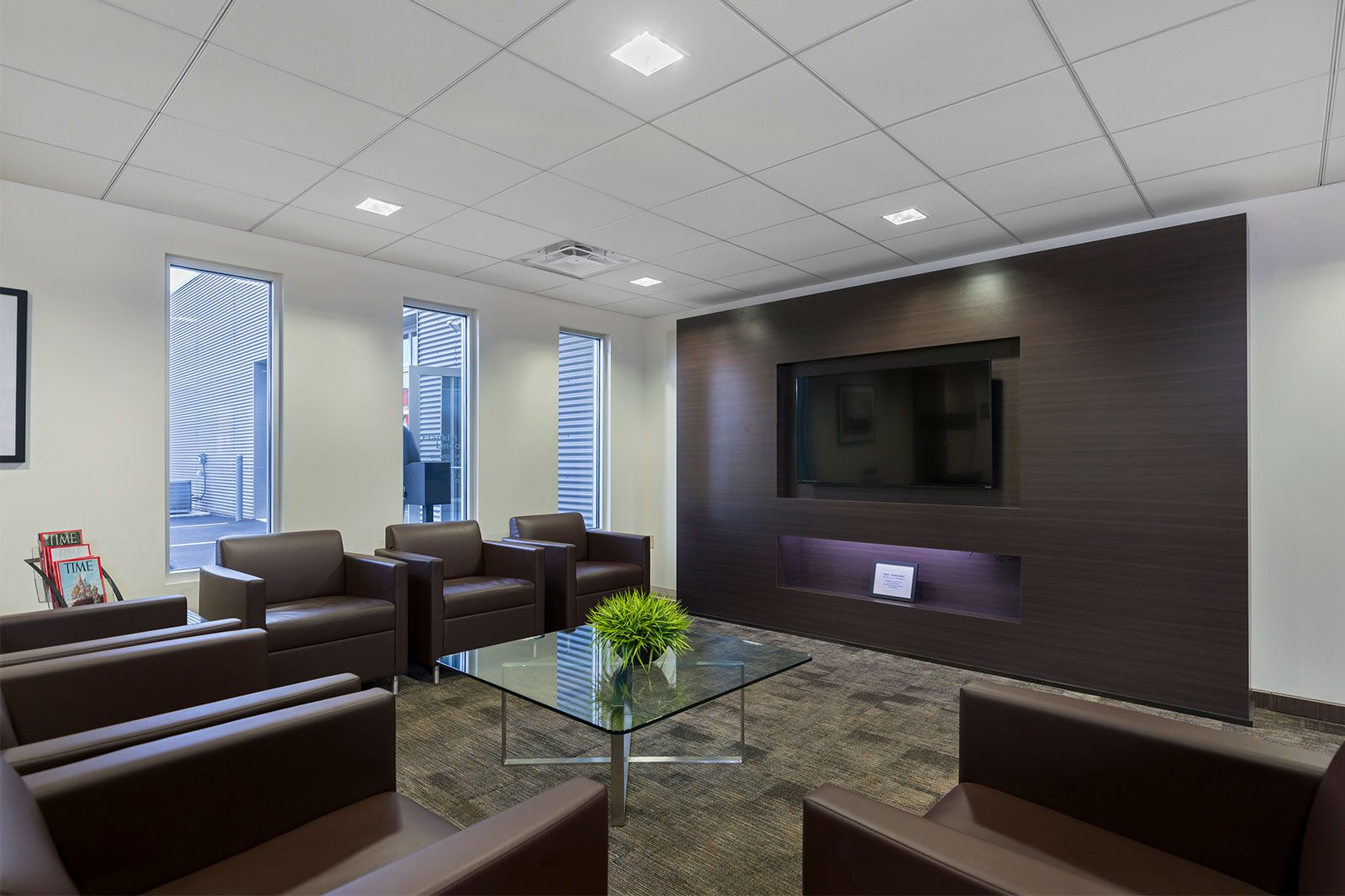 Franklin Park Lincoln customer waiting area