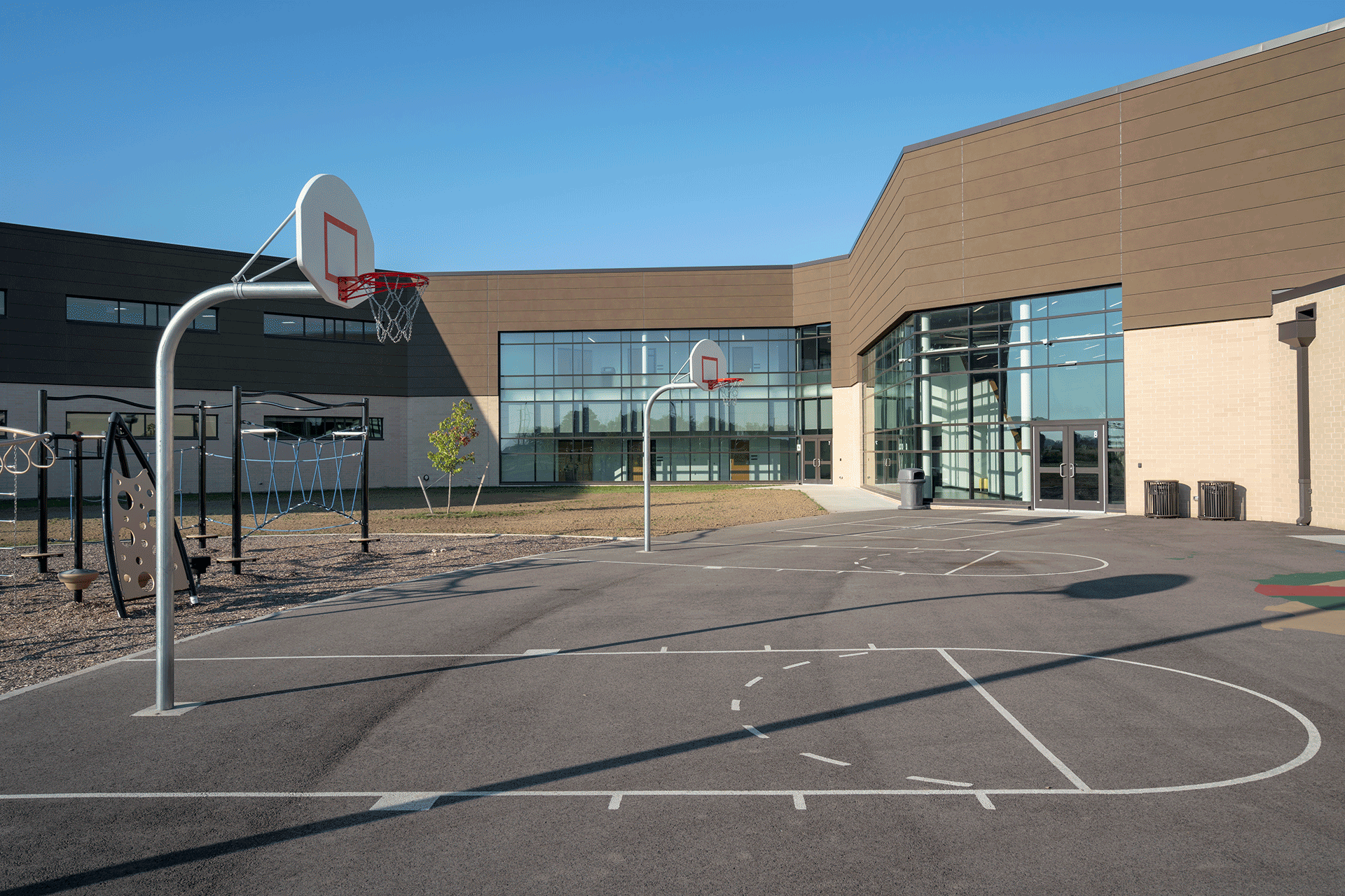 Outdoor basketball area of intermediate education school construction project
